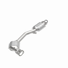 Load image into Gallery viewer, MagnaFlow Direct Fit Catalytic Converter 99-04 Subaru Forester 2.5L