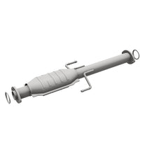 Load image into Gallery viewer, MagnaFlow Direct Fit Catalytic Converter 02-04 Tacoma 3.4L rear 50S