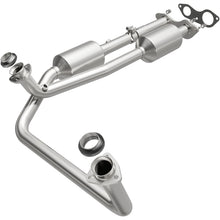 Load image into Gallery viewer, MagnaFlow Direct Fit Catalytic Converter California Grade 96-00 GM Tahoe/Yukon/Escalade 5.7L