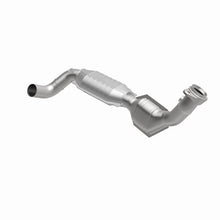 Load image into Gallery viewer, MagnaFlow Direct Fit Catalytic Converter 01-02 Ford F-150 5.4L