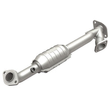 Load image into Gallery viewer, MagnaFlow Direct Fit Catalytic Converter 05-07 4Runner Passenger Side Rear