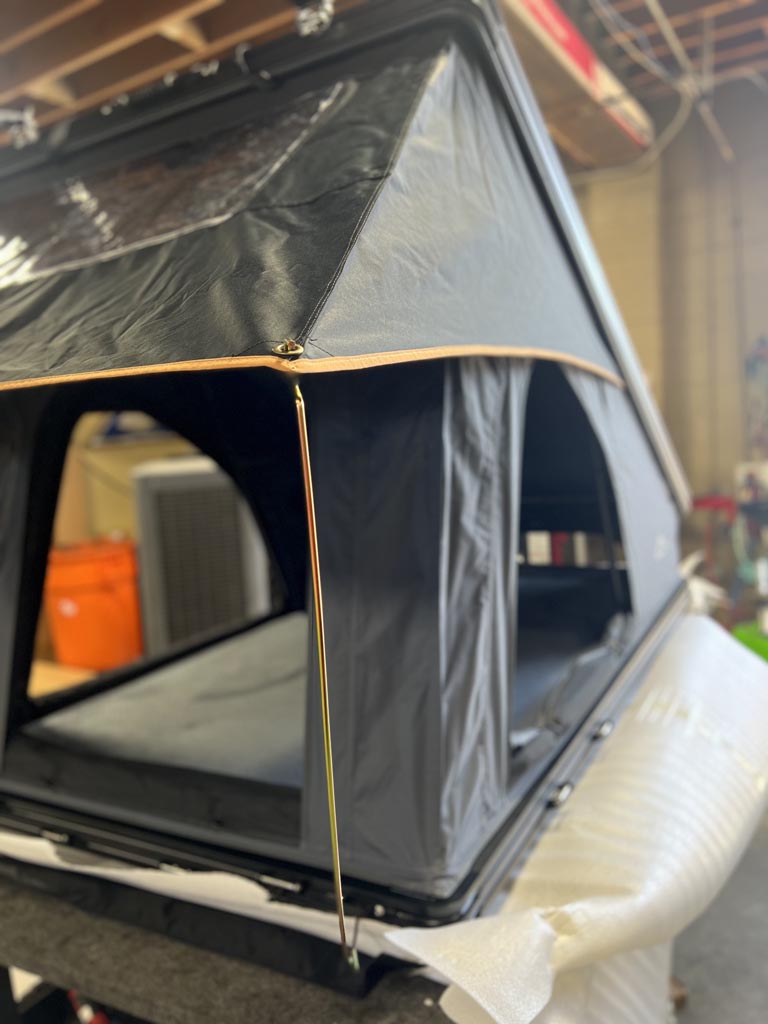 Top Dog Tents Aluminum Shell Rooftop Wedge Tent - AWT-LB-01 – Cali ...