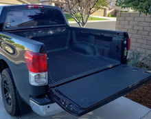 Load image into Gallery viewer, Black Mountain Hatch for (2007-2020) Toyota Tundra
